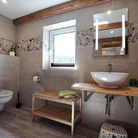 Apartment Doppelhaushaelfte Nordwind Vom Naturhof Usedom *